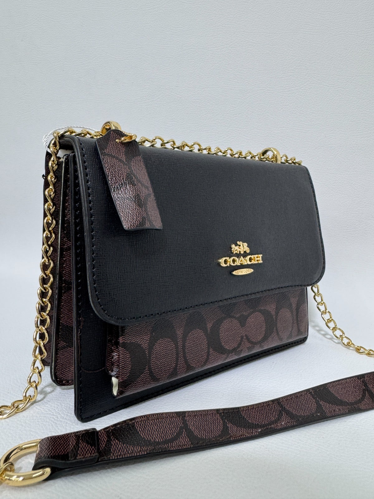 Crossbody Coach